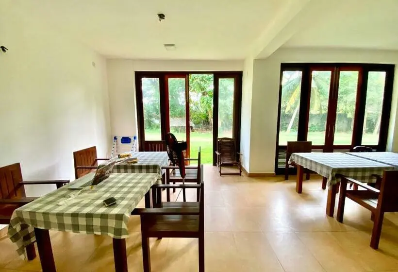 Quarto Estandar Individual com Sacada, Surf Range