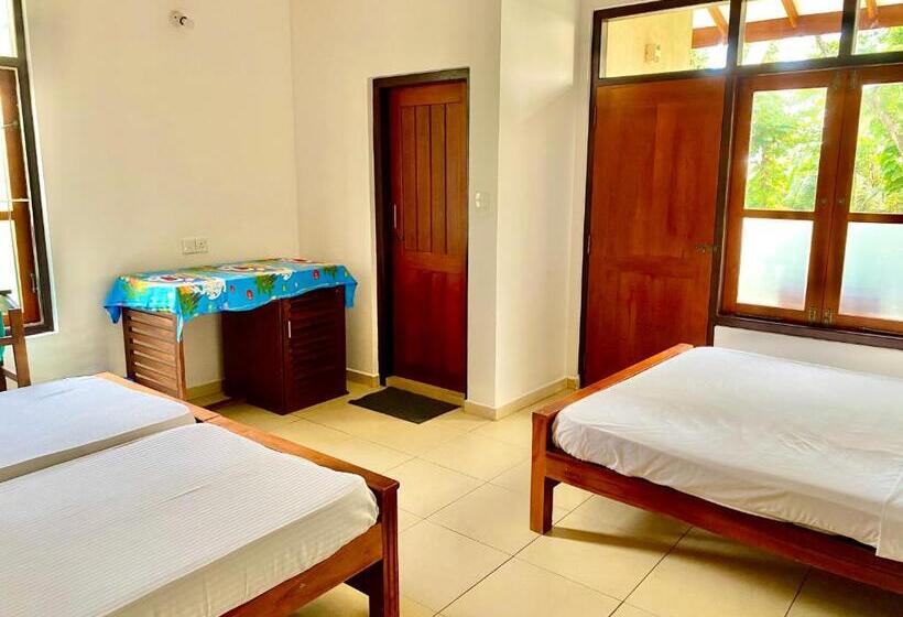 3-Bett-Standardzimmer Meerblick, Surf Range