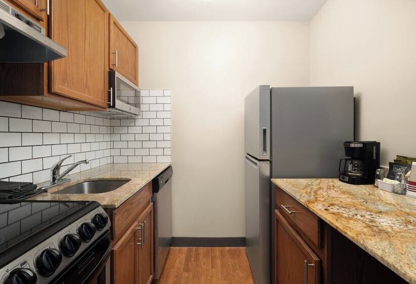 Люкс 2 Спальни, Candlewood Suites St Louis St Charles By Ihg