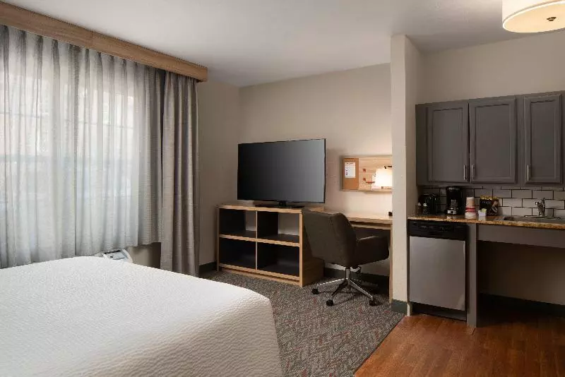 スタンダードスタジオ, Candlewood Suites St Louis St Charles By Ihg