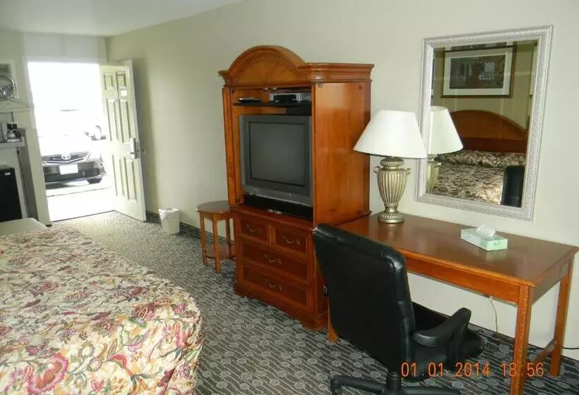 キングサイズベッドのスタンダードルーム, Lakeview Inn Centralia