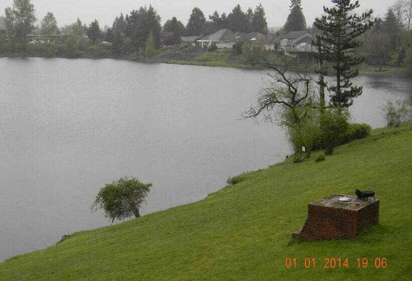 家庭间, Lakeview Inn Centralia