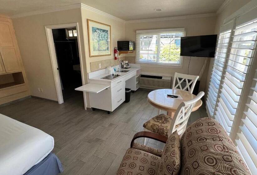 סטודיו סטנדרט, מיטה זוגית, Solvang Inn & Cottages