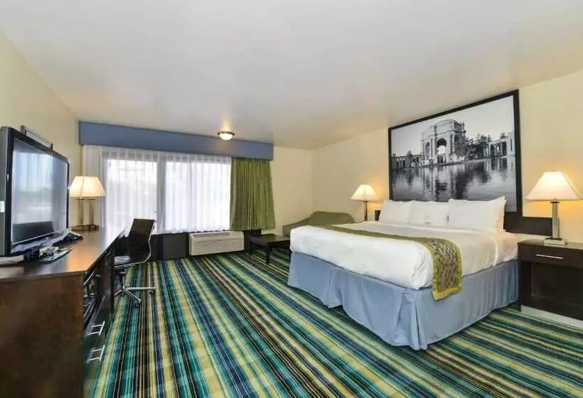 سوییت, Super 8 By Wyndham Vallejo/napa Valley