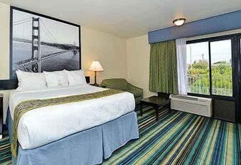 Люкс, Super 8 By Wyndham Vallejo/napa Valley