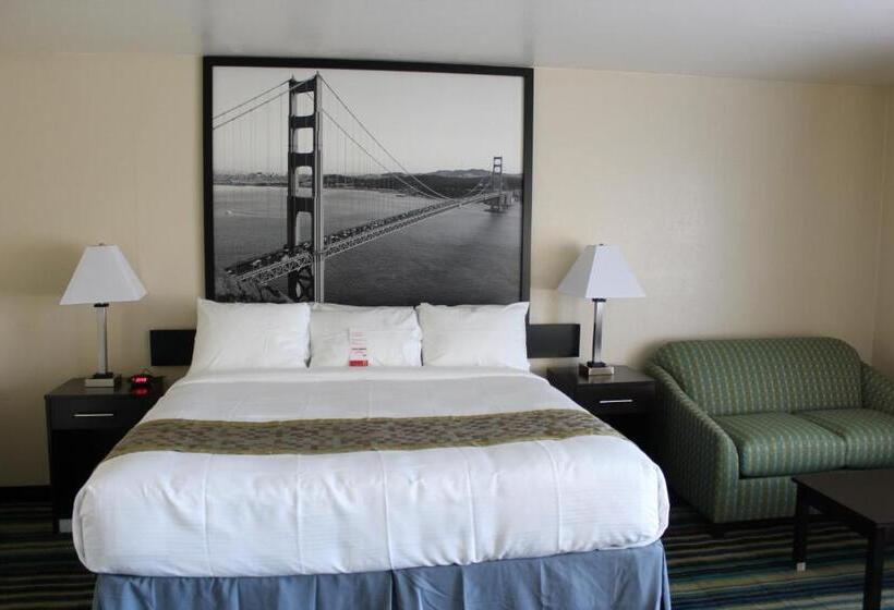 Люкс Кровать Кинг, Super 8 By Wyndham Vallejo/napa Valley