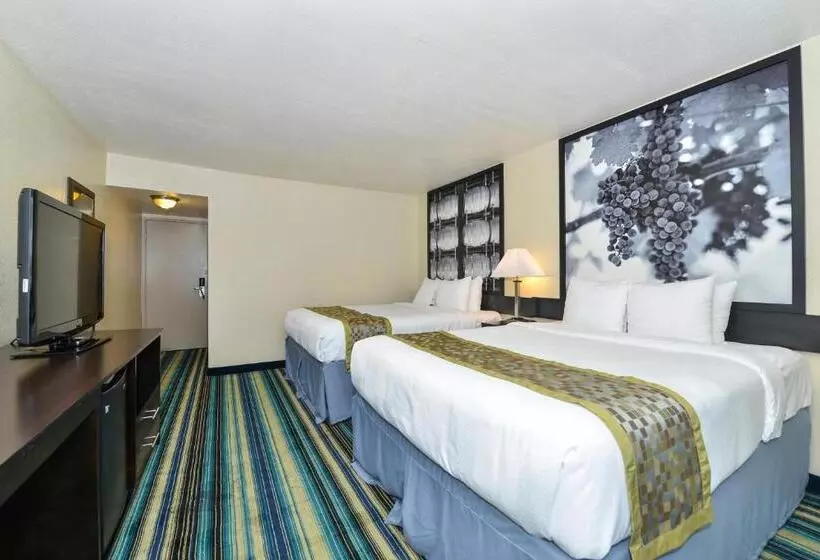 اتاق استاندارد برای معلولان, Super 8 By Wyndham Vallejo/napa Valley