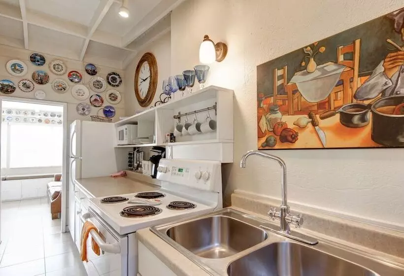 اتاق استاندارد با 2 تخت دوبل, The Tides Laguna Beach