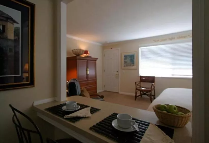 اتاق استاندارد با آشپزخانه, The Tides Laguna Beach