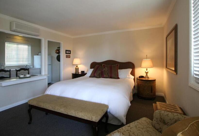 Номер Стандарт с Кухней, The Tides Laguna Beach