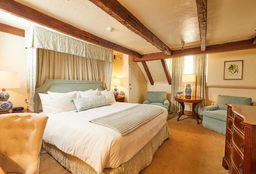 Стандартный Номер Кровать Кинг, Three Village Inn