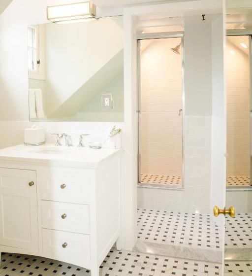 Номер Стандарт, Three Village Inn