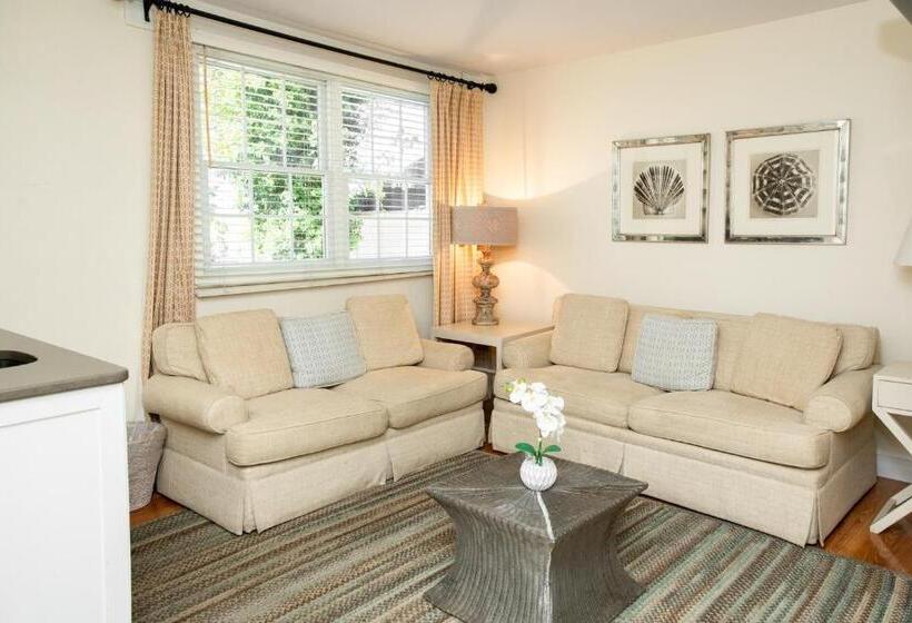 Номер Superior Кровать Кинг, Three Village Inn