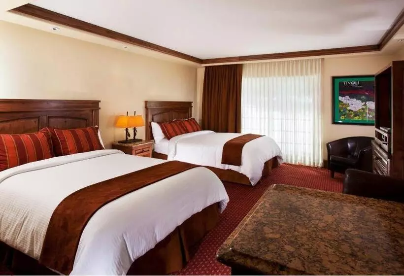 اتاق استاندارد با چشمانداز کوهستان, Tivoli Lodge