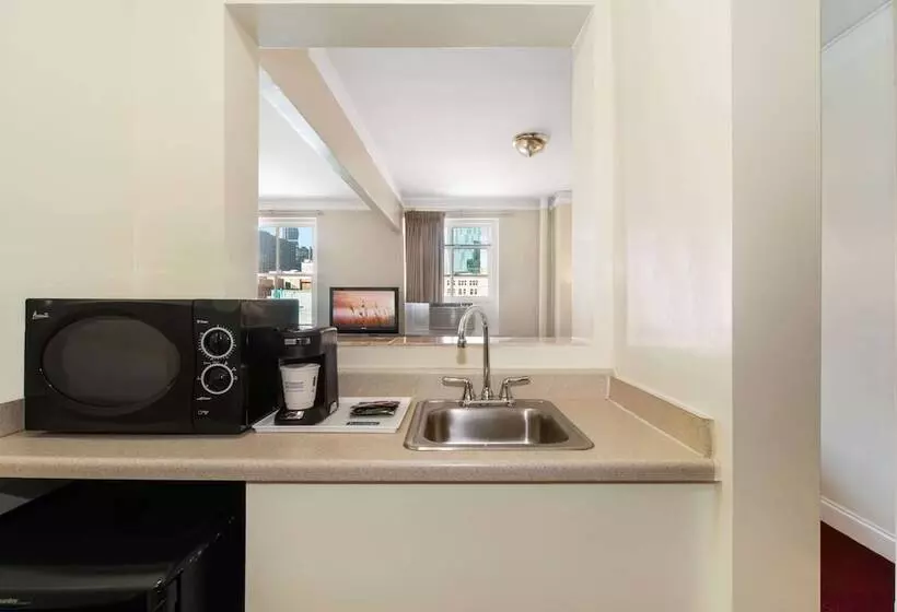 デラックスルーム, Travelodge By Wyndham Downtown Chicago