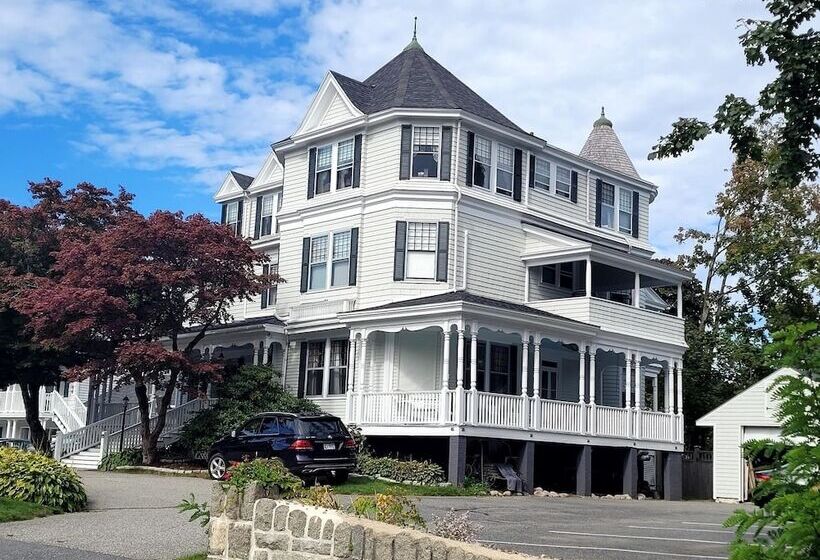 Номер Стандарт, Moseley Cottage Inn And The Town Motel