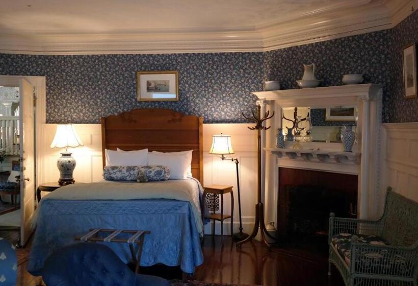 Номер Стандарт, Moseley Cottage Inn And The Town Motel