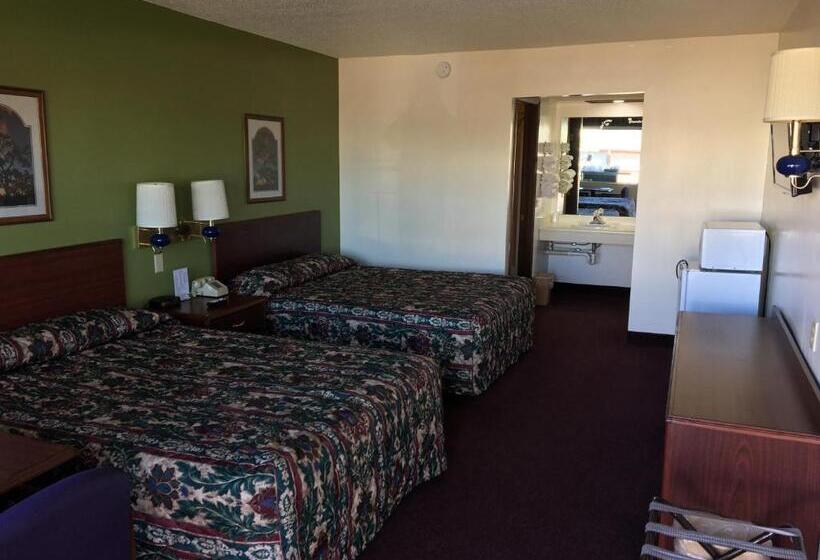 スタンダードルーム, Thunderbird Motor Inn