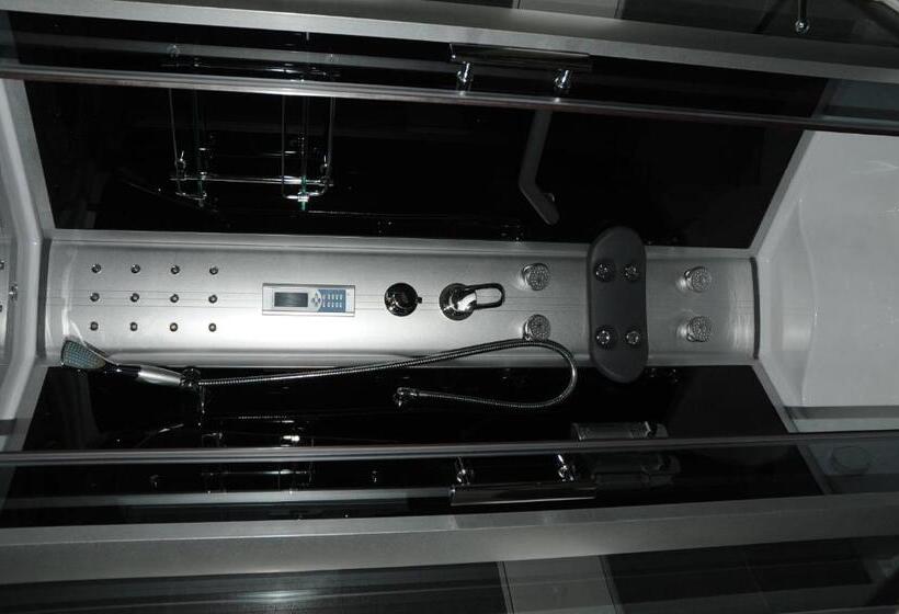 סוויטה דלוקס, Penzion Luxury