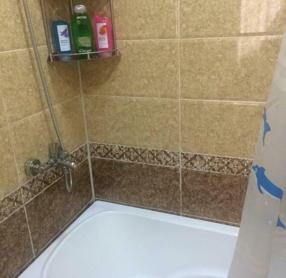 استودیوی لوکس, Sheki Apartments