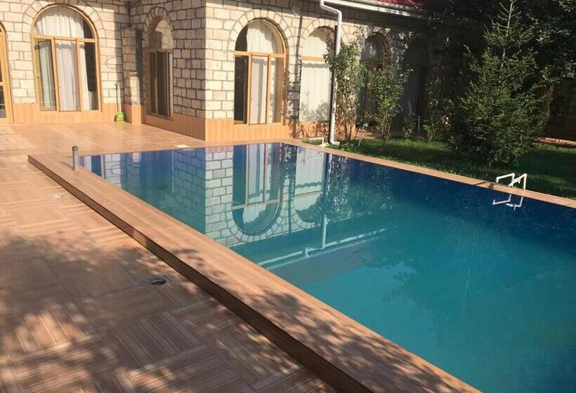 آپارتمان 1 خوابه با چشمانداز استخر, Sheki Apartments