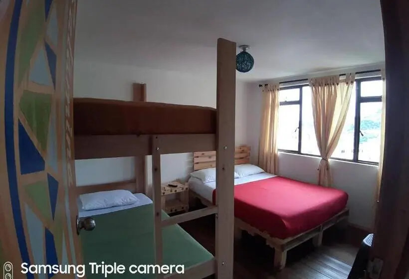 اتاق استاندارد چهارنفره با سرویس بهداشتی مشترک, Hostal Triangulo Del Cafe