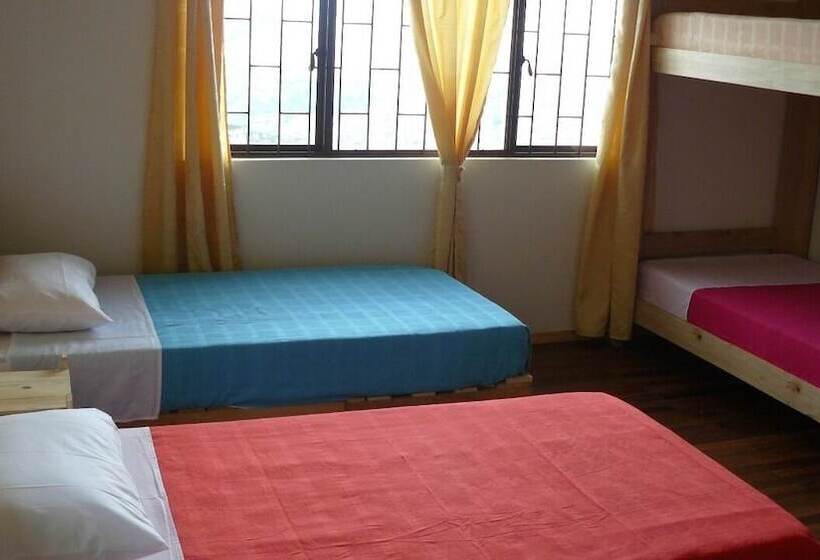 Семейный Номер, Hostal Triangulo Del Cafe