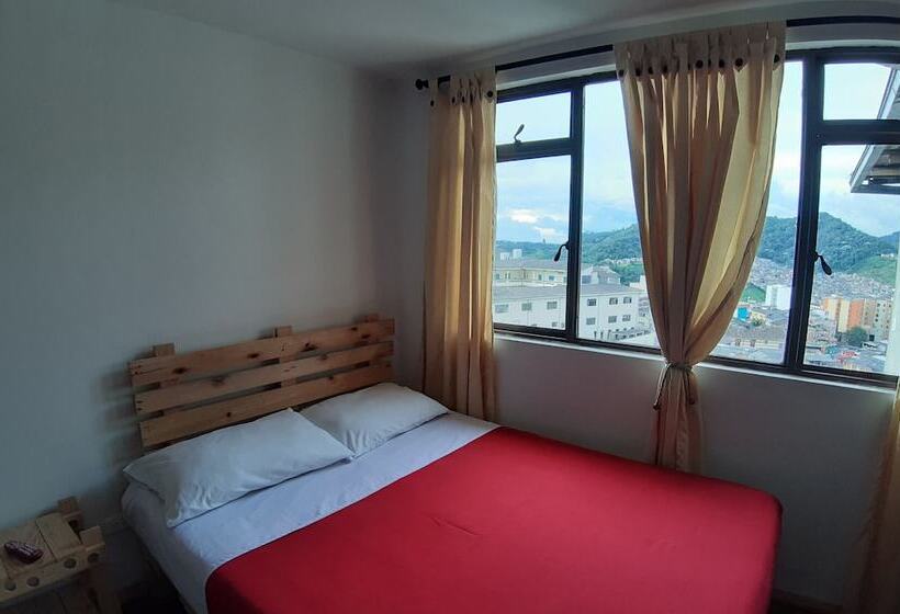 Номер Стандарт Четырехместный Совместный Санузел, Hostal Triangulo Del Cafe