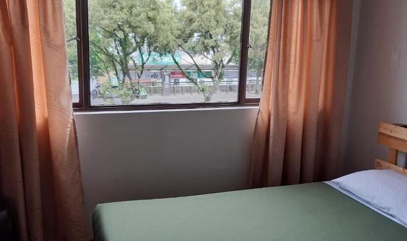 Номер Стандарт Четырехместный Совместный Санузел, Hostal Triangulo Del Cafe