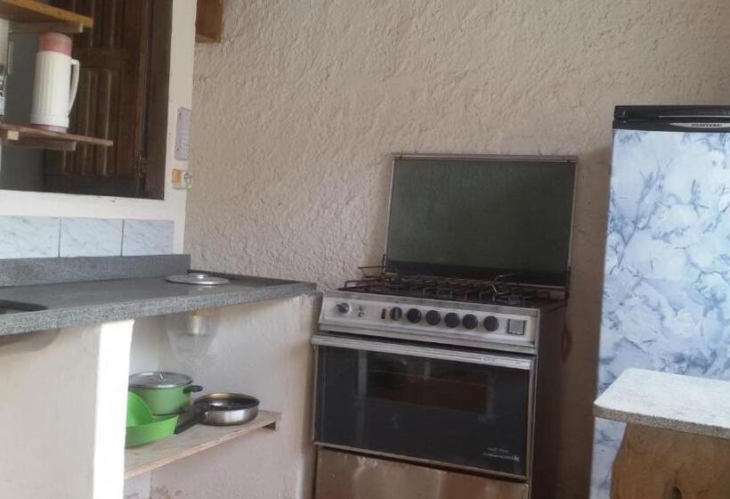 מיטה בחדר מעונות עם מקלחת משותפת, Hospedaria Cumuruxatiba