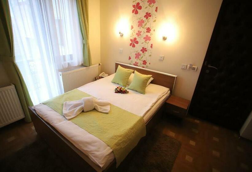 اتاق استاندارد, Garni Hotel Laguna Lux