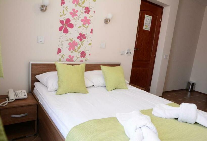 اتاق استاندارد, Garni Hotel Laguna Lux