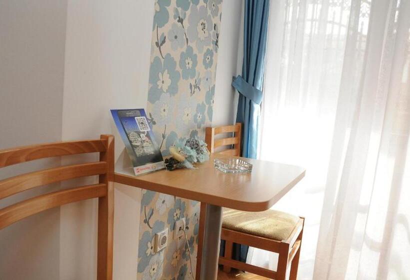 اتاق خانوادگی, Garni Hotel Laguna Lux