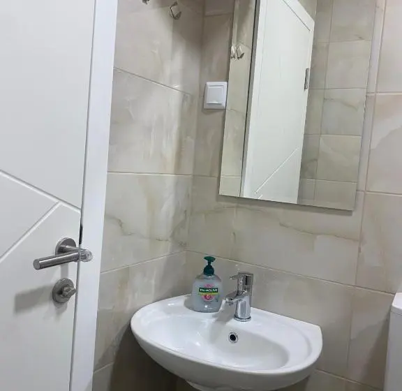 اتاق لوکس سه تخته, Prenoćište Stari Grad Old Town