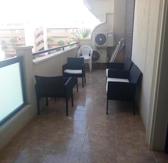 침실 3개 아파트, Playamarina 1 Reception