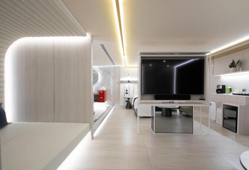 اتاق لوکس, 168 Motel Zhongli