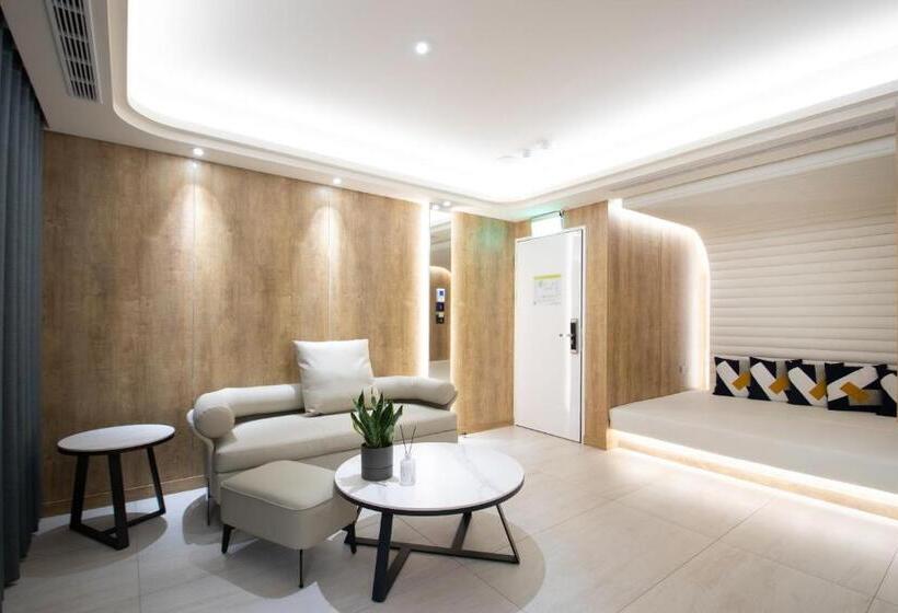 اتاق لوکس, 168 Motel Zhongli