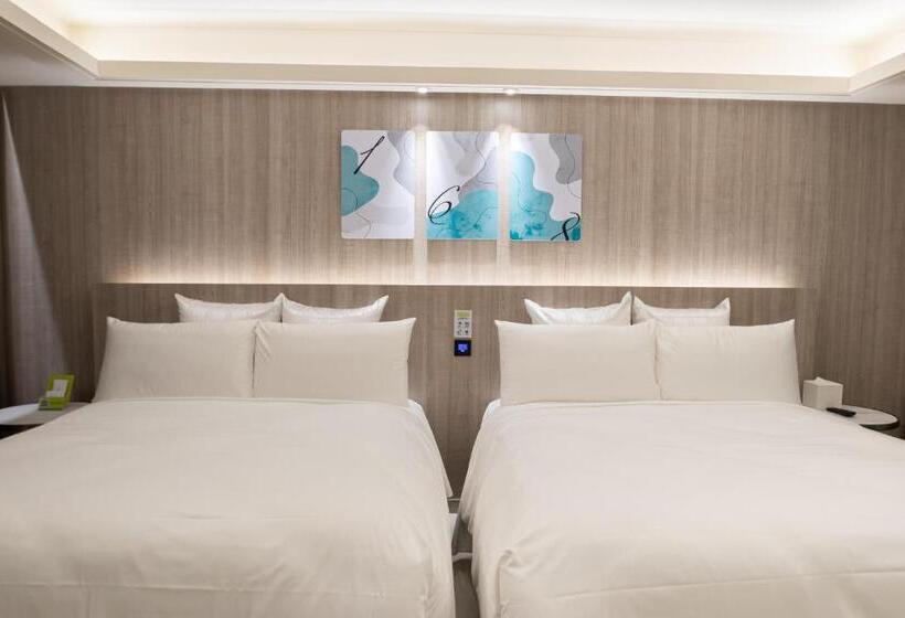 اتاق کلاسیک چهارنفره, 168 Motel Zhongli