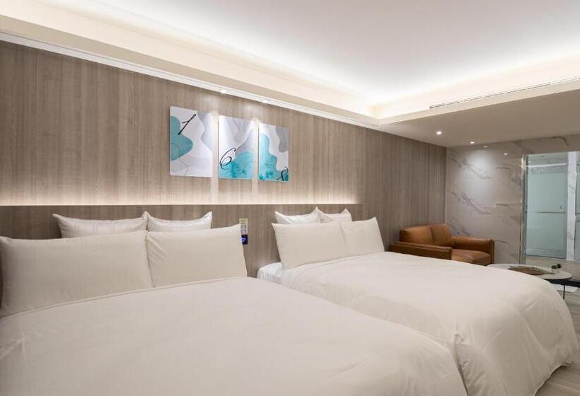 اتاق کلاسیک چهارنفره, 168 Motel Zhongli