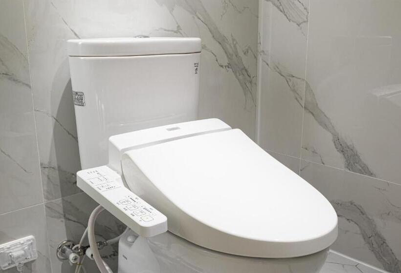 اتاق پرمیوم, 168 Motel Zhongli