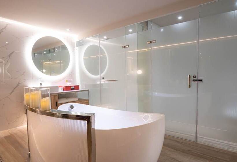 اتاق لوکس, 168 Motel Zhongli