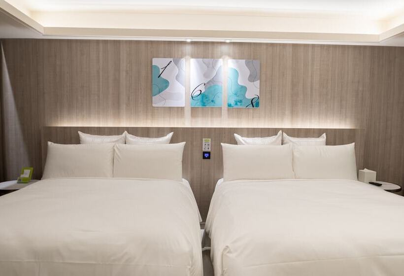 اتاق کلاسیک چهارنفره, 168 Motel Zhongli