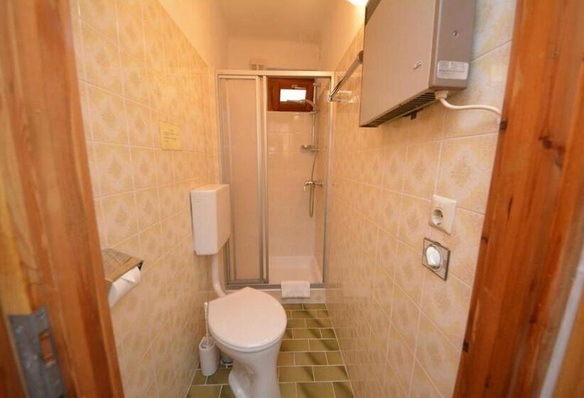 Номер Стандарт, Haus Kleineisen By Châtel Reizen