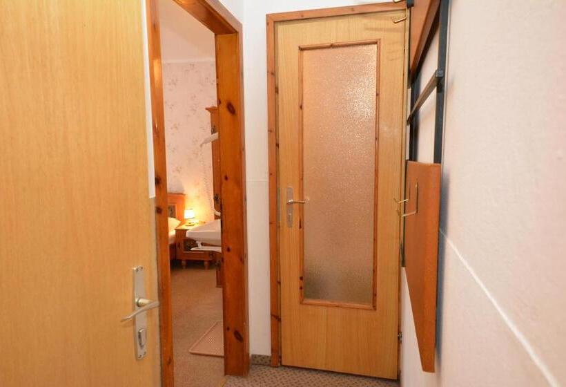 Номер Стандарт, Haus Kleineisen By Châtel Reizen