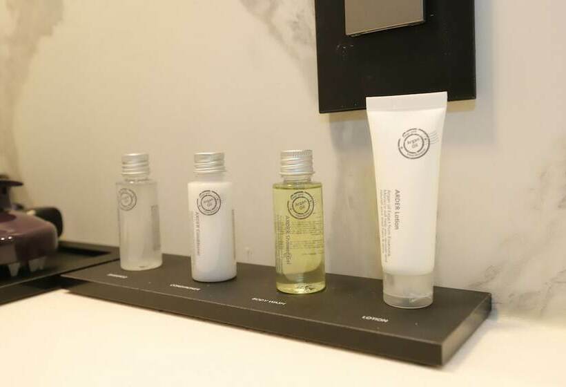 غرفة قياسية, Lesign