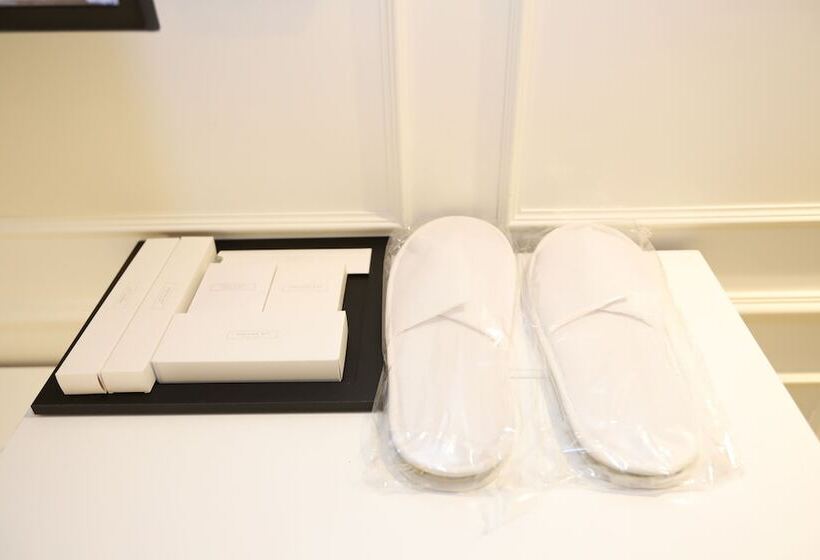 غرفة ديلوكس, Lesign