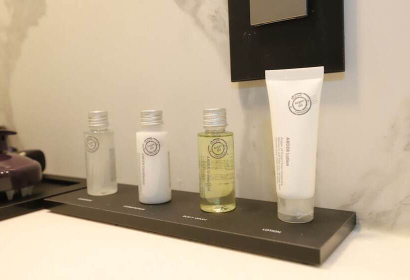 غرفة ديلوكس, Lesign