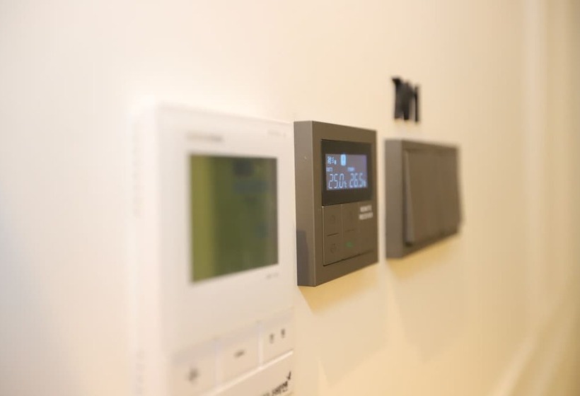 غرفة ديلوكس, Lesign