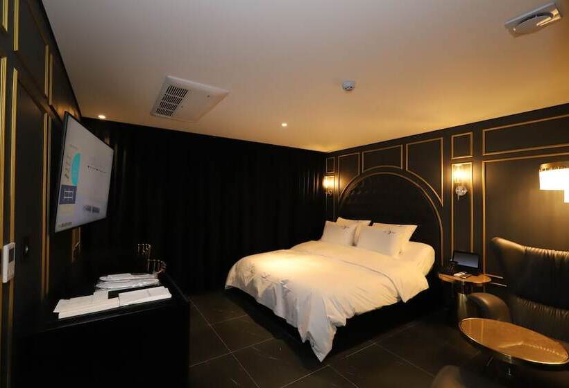 غرفة ديلوكس, Lesign