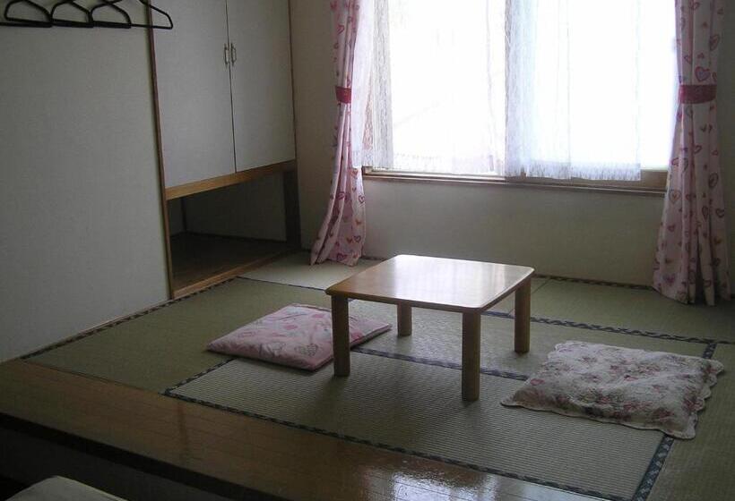 Standard-huone, Pension Young House